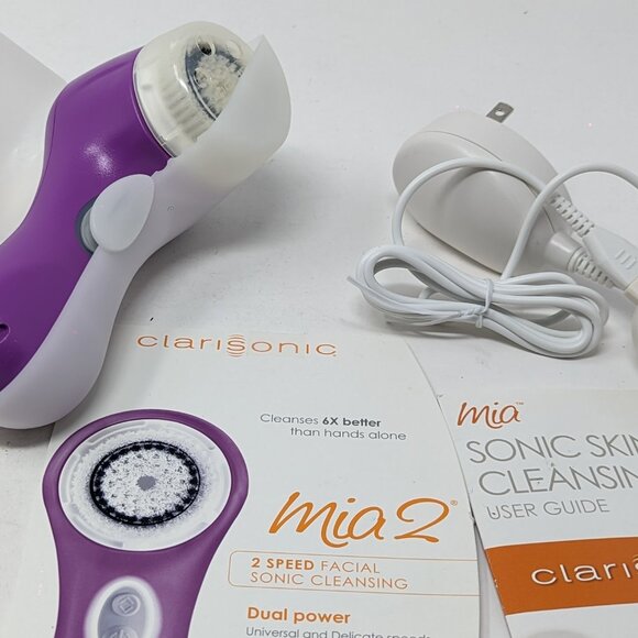 New Purple Clarisonic Mia 2 (2 Speed) Sonic Facial Cleansing System Set - Picture 3 of 6